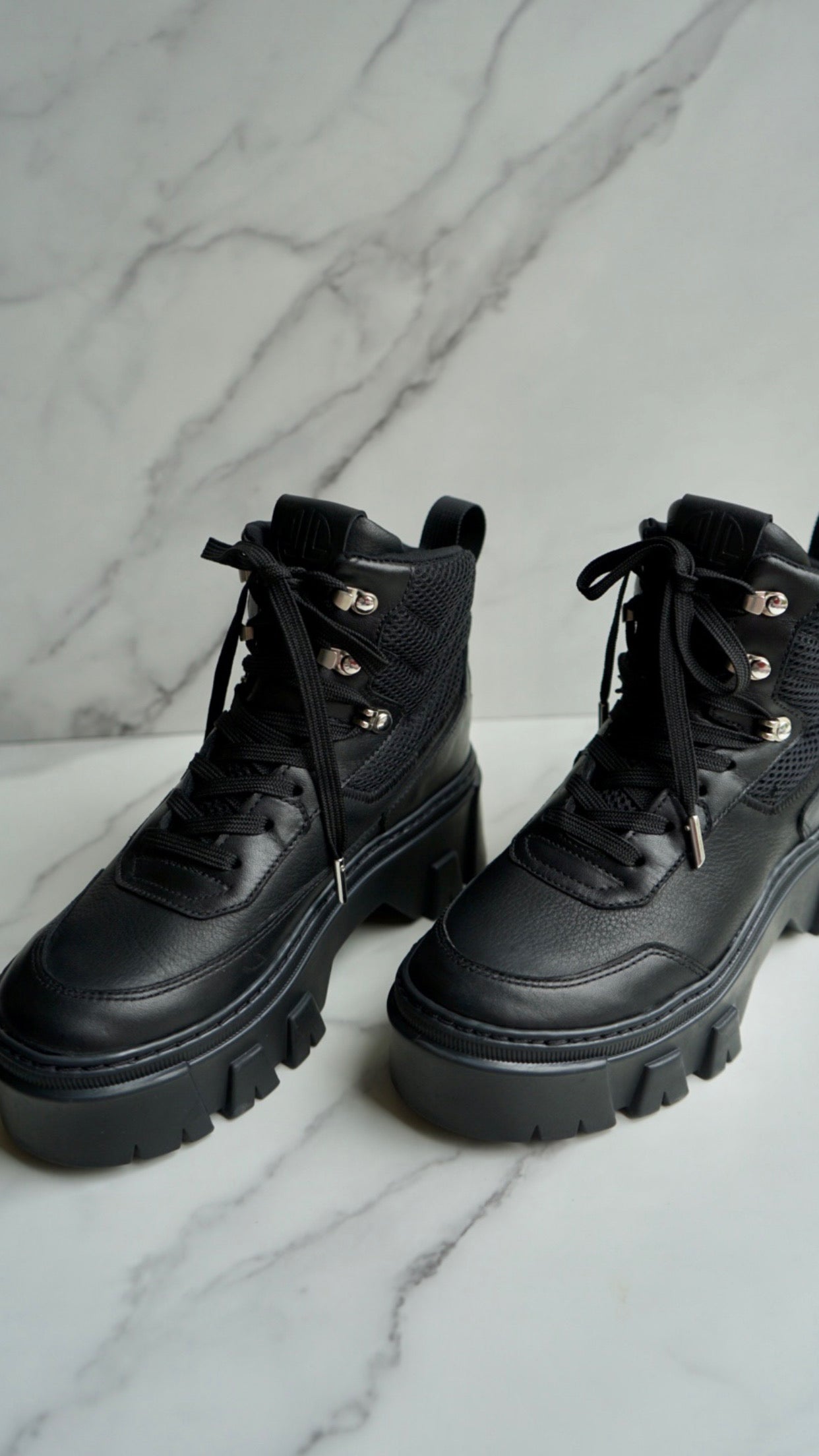 (New) The VIMA Boots