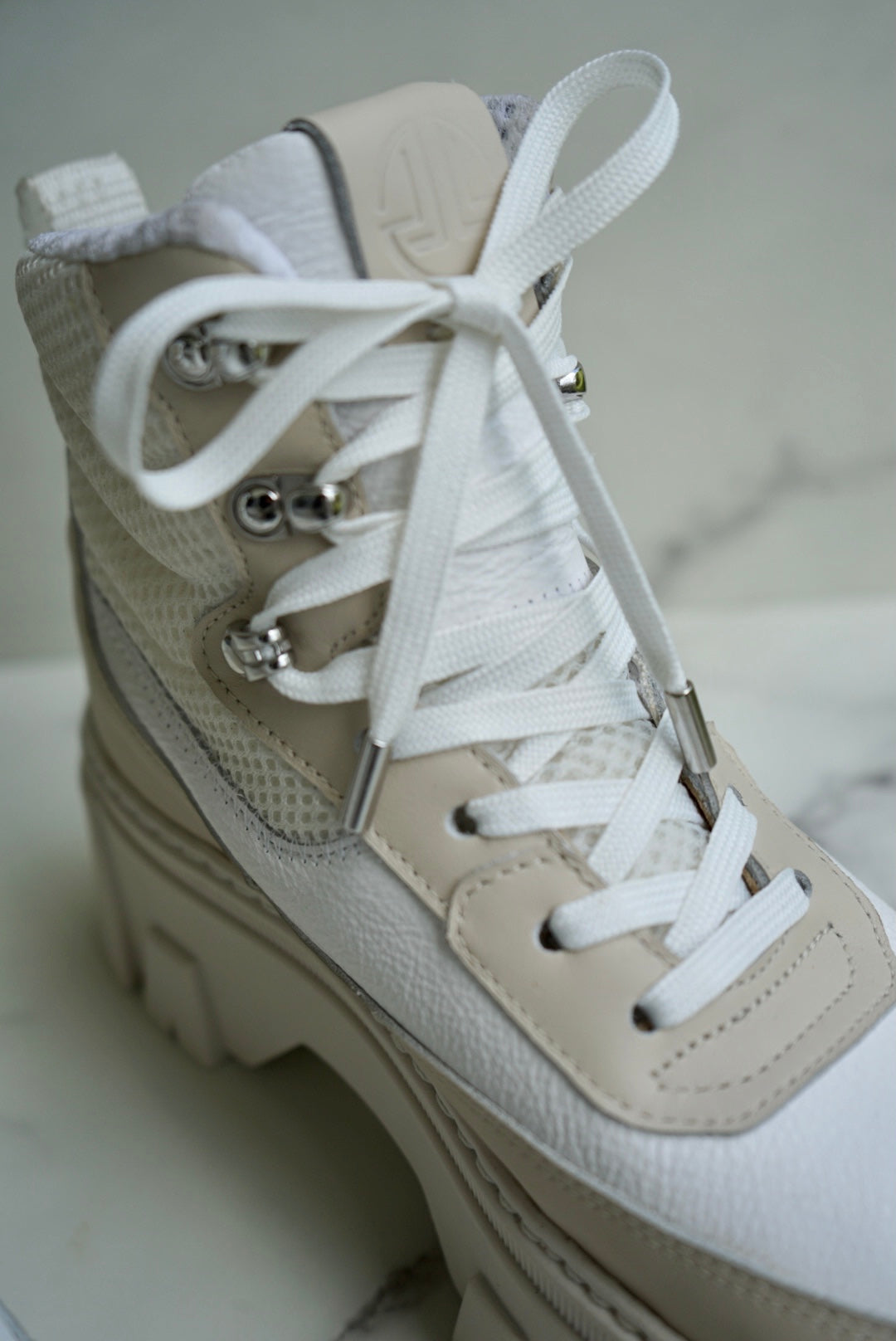 (New) The VIMA Boots