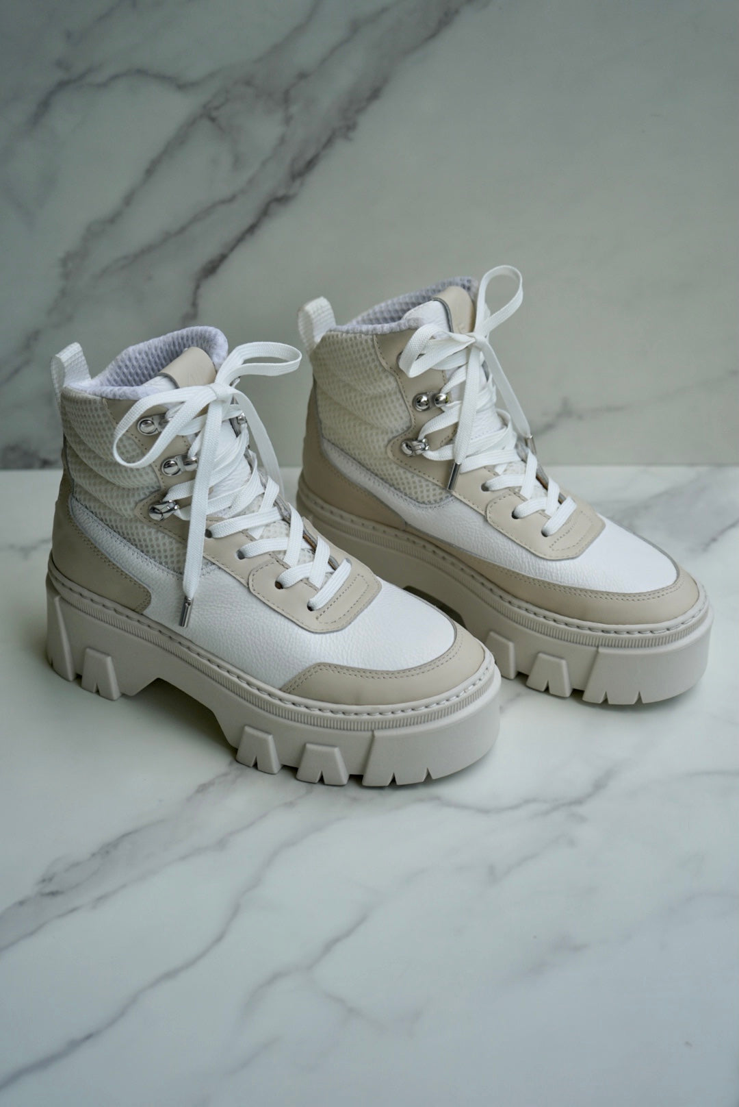 (New) The VIMA Boots