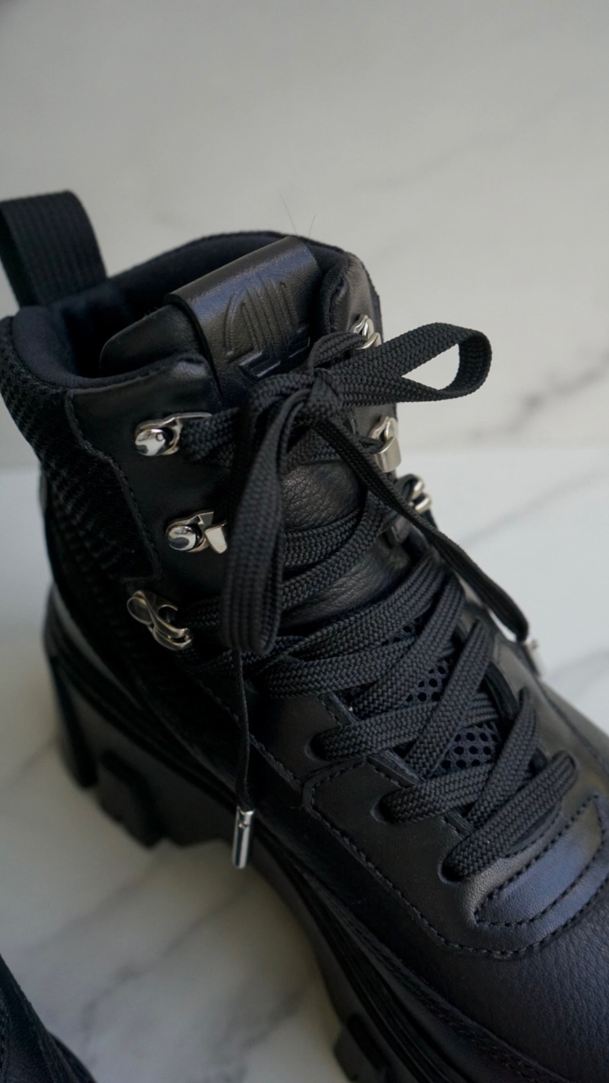 (New) The VIMA Boots
