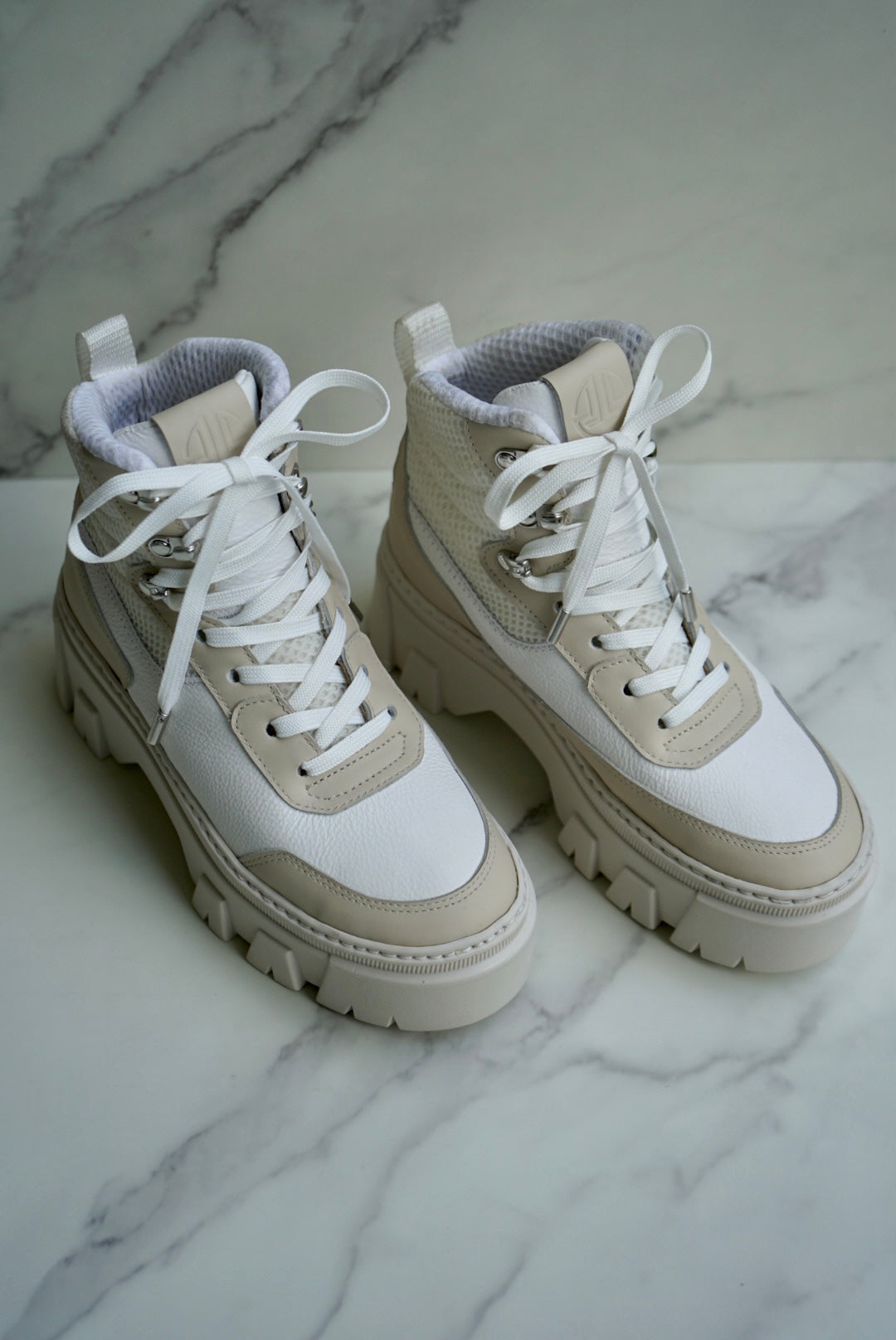 (New) The VIMA Boots
