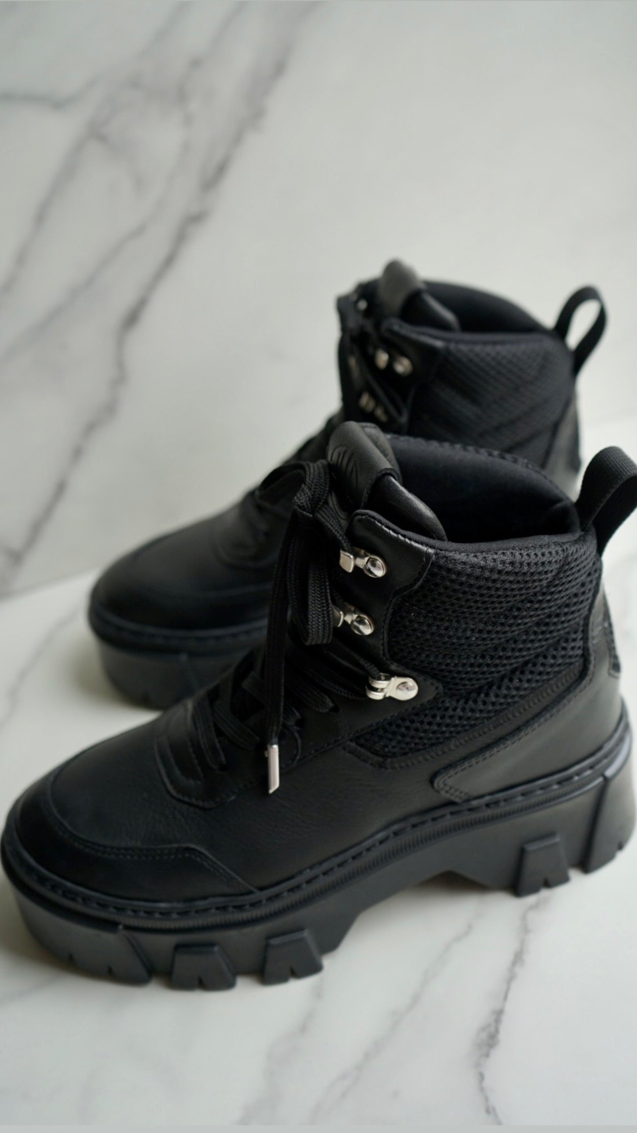 (New) The VIMA Boots